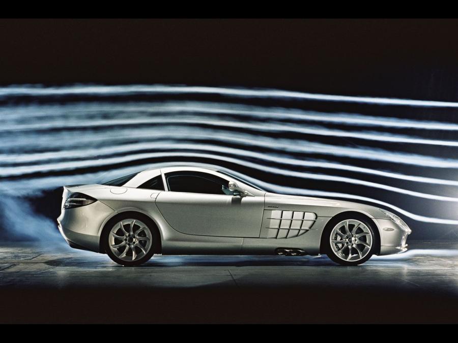 Mercedes-Benz SLR McLaren 2004 года  (фото 18 из 175)